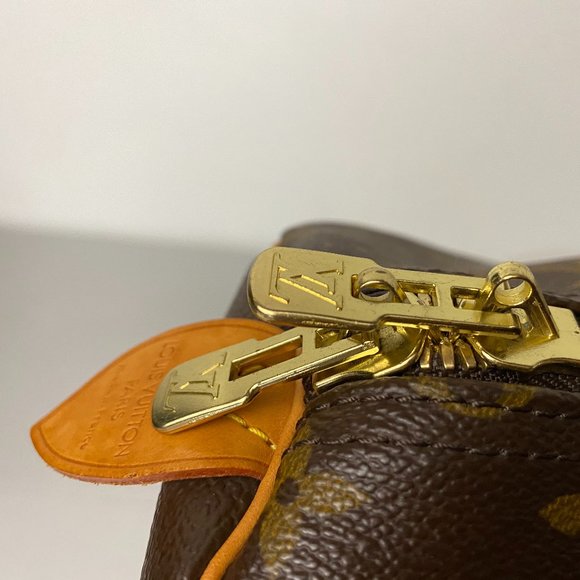 Louis Vuitton Monogram Keepall 60 Duffle Hand Bag - Picture 7 of 12